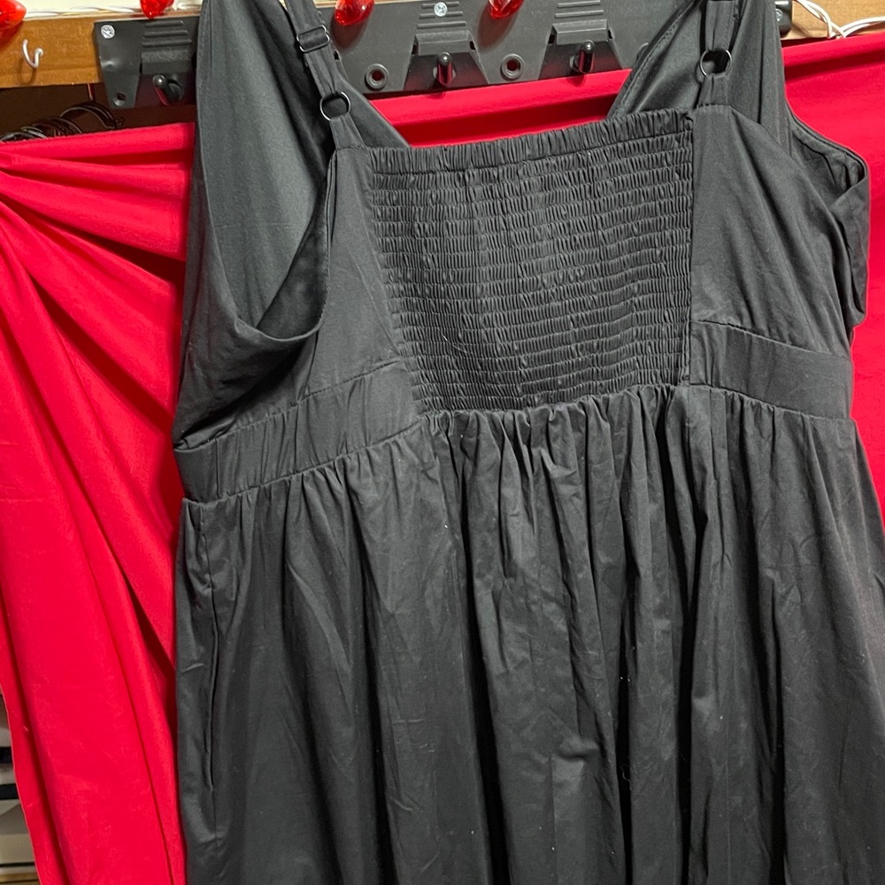#398 size 3 Torrid NWT Black Sleeveless Dress w/ Tie front detailing and pockets - Picture 3 of 5